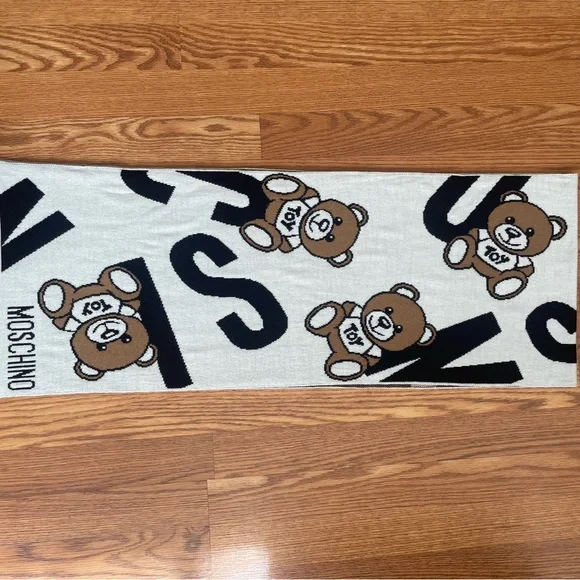Moschino Teddy Bear Scarf Knit Logo Shawl Brown White - Picture 4 of 5